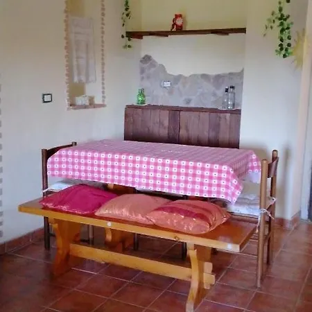 Holiday home Casale Rustico Di Betta Fratta Todina
